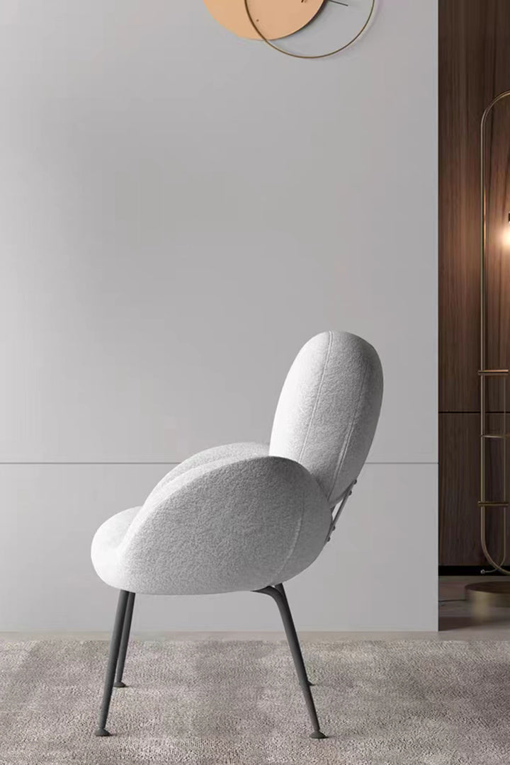 כורסא בעיצוב מודרני לסלון IRIS